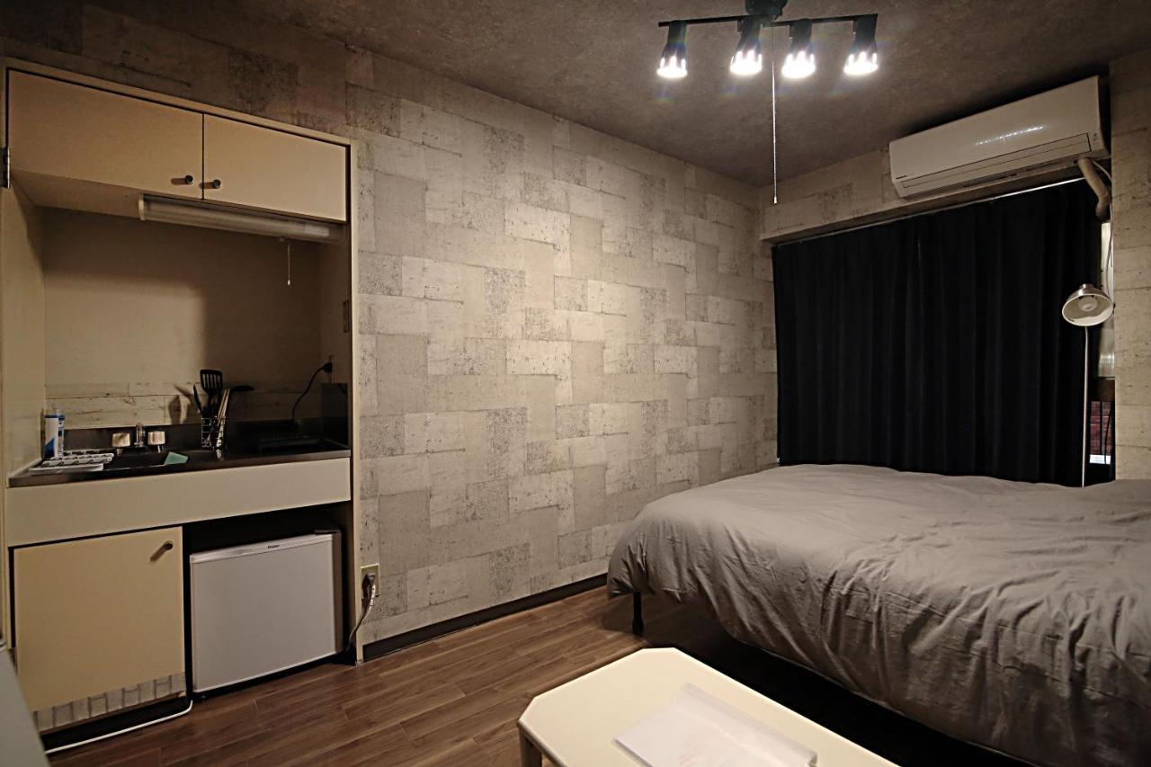 Kb House Shinjuku Double Room Free Poket Wifi! Tokió Kültér fotó